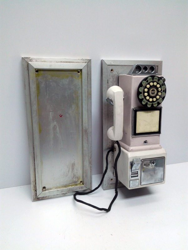 placa fondo pared telefono publico met mad 54.5-46.8x24.5-16.7 54.5-50x26.5-22.4 1u